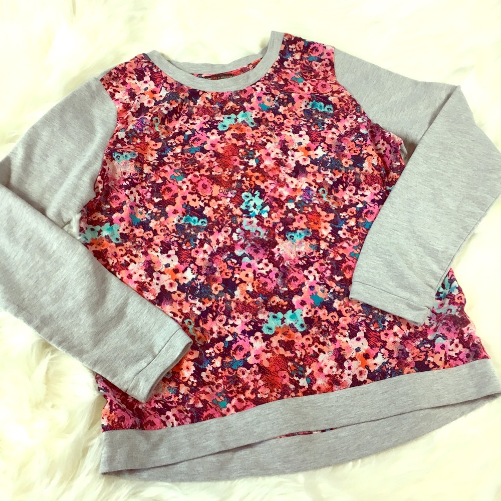 TeenVOGUE long sleeve pull over crew sweater